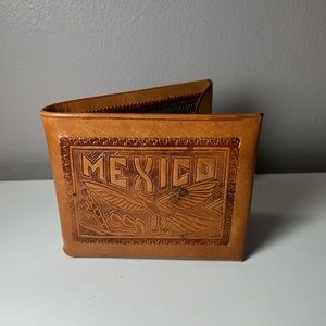 Vintage Genuine Leather Hand Tooled Mexico Mens Wallet Excellent Condition